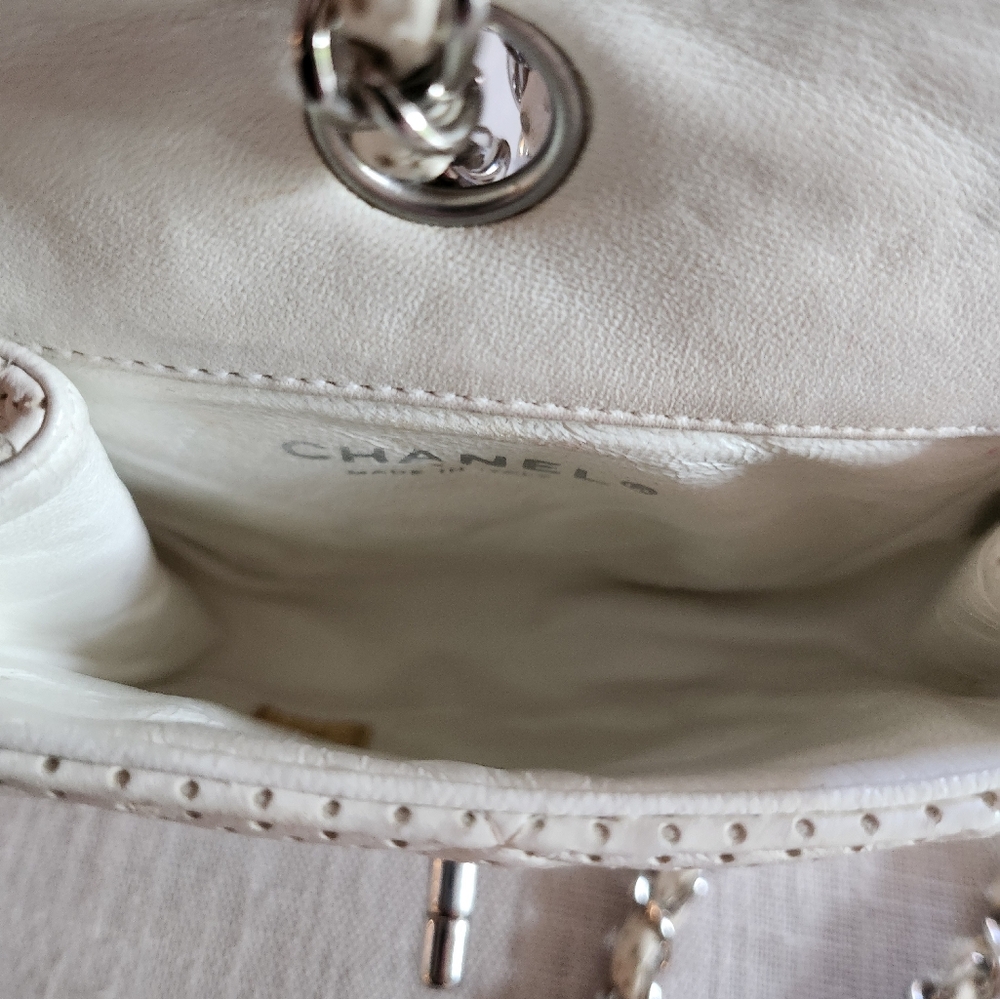 Authentic Chanel Small Chain Bag - Picture 5 of 9
